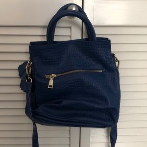 Strada blue crossbody bag